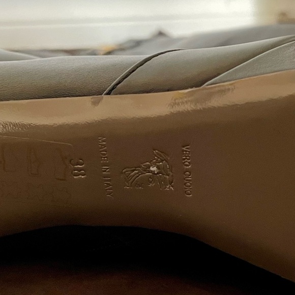 Versace leather stiletto boots - Picture 3 of 8